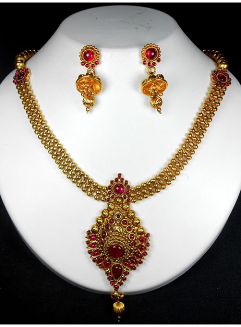 Exclusive Polki Set
